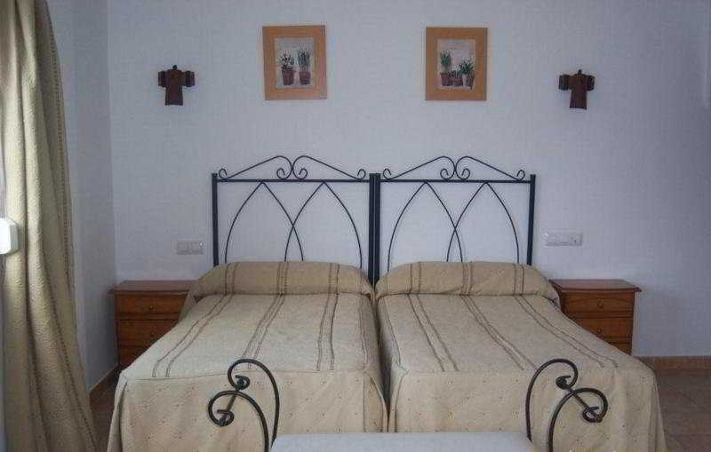 Hotel Juan Francisco Guejar Sierra Bilik gambar